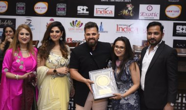 Pooja Motwani & Raahat Aid Foundation Presented Empowering Women Award 2021