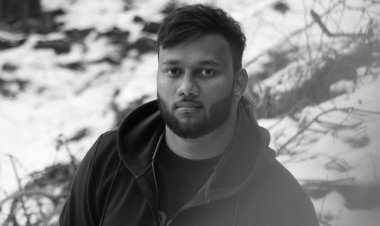 Paras Gola, the founder and CEO of YNB Digital Media started his skilled journey by operating for several websites as a freelancer these days.