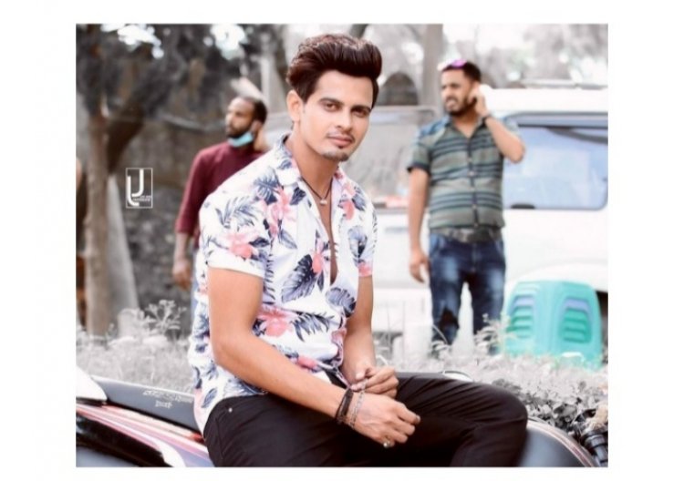 Nain Banjaare' is the latest love single released by the production company Apeksha Film and Music. The music video for 'Nain Banjaare' stars Sachin Vashist