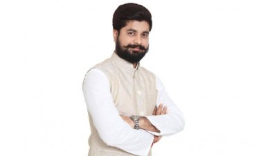 Mulayam Singh- The Gandhi of Finance and Business World